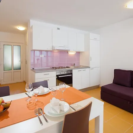 Lopari Apartment Nerezine